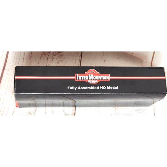 Inter Mountain Railway Co. HO Scale Modified AAR 40’ Boxcar PGE Car Model Train - Picture 7 of 10